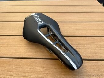Sedlo Pro Stealth Sport AF 142mm