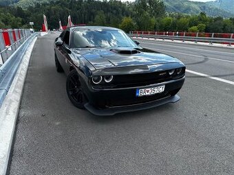 Dodge challenger SRT 392 6.4 V8 362kw