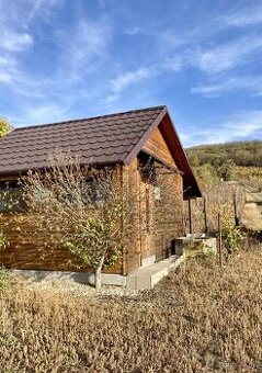 Vinica s chatkou – Hegyfarok, Kamenný Most – predaj/výmena