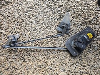 Motorček stieračov predný Peugeot Partner 53565602