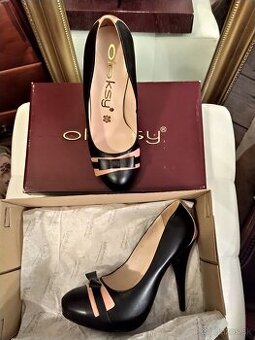 NOVÉ kožené čierne lodičky veľ. 36 (osobný odber) - 1