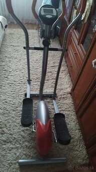 Magnetický elipticky trenažér inSPORTline nepoškodený