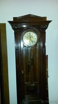 Starožitné podlahové hodiny