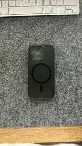 Čierny obal pre Apple iPhone 15 Pro - Magsafe