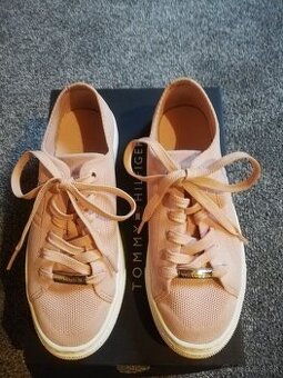 Predám tenisky Tommy Hilfiger - veľkosť č. 36