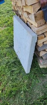 Betonovy poklop