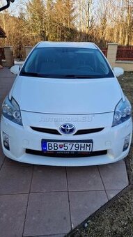 Predám auto Toyota Prius 12/2011