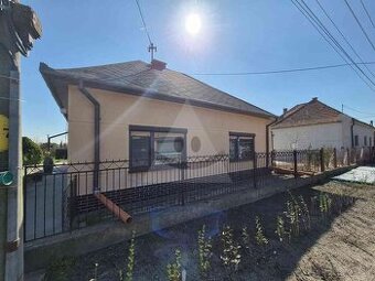 4 izbový rekonštruovaný rodinný dom v Okoličnej na Ostrove