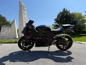 Suzuki gsxr 750