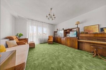 Predam velky 3 izbovy byt Bratislava  ul. Pluhova
