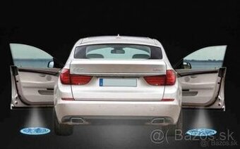 Nové projektory s logom Vášho auta do dverí auta