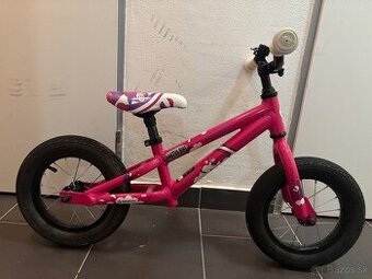 Odrazadlo Scott first bike