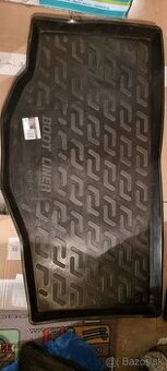 Vaňa do kufra Suzuki Swift