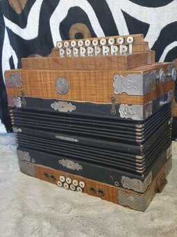 Heligonka Josef Hlaváček Louny