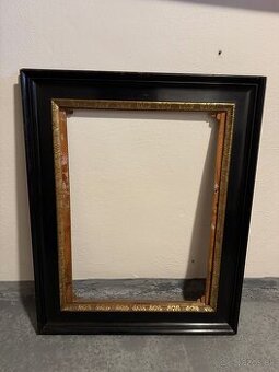 Veľký starožitný rám