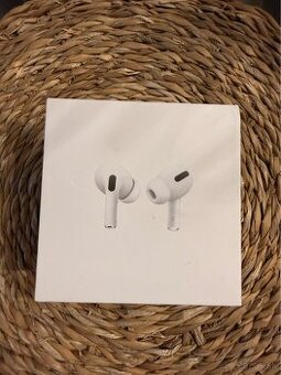 AirPods 1 Pro box