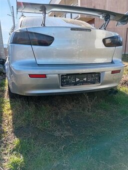 Predám náhradné diely na Mitsubishi Lancer 2.0 did 103 kw