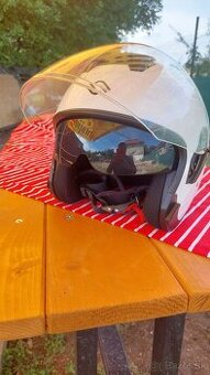 Motprkárska prilba Shiro SH-451 biela