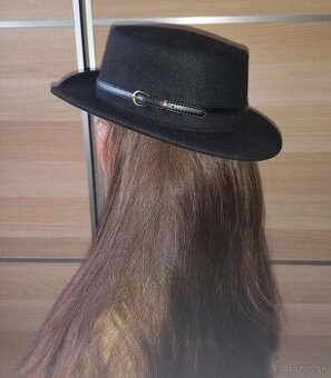 Moderný dámsky klobúk NOVÝ