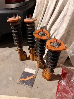 Športový podvozok na toyota corolla e10