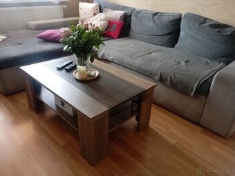 Konferenčný stolík