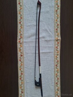 Kontrabasový sláčik