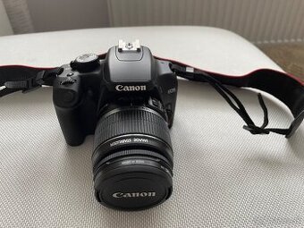 Canon  EOS Rebel XS mám 2ks