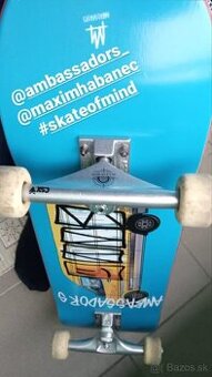 Skateboard