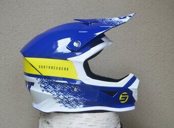 Helma prilba žltá biela modrá husqvarna shot.