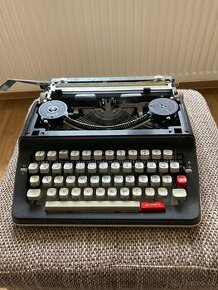 Retro písací stroj