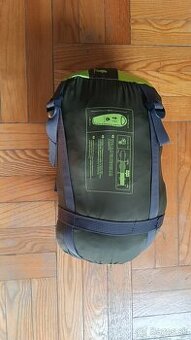 Spací vak McKinley Trekker R10 (syntetika)