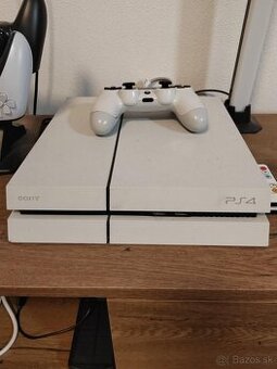 Playstation 4 slim