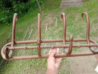 Vešiak Thonet