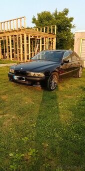 BMW E39 520i