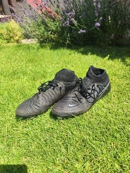 Kopačky Nike Phantom GX Luna Elite