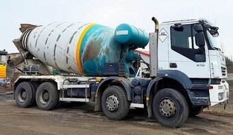 9m3 mix 8x4 EUR4 Iveco 410 Eurotrakker - 1