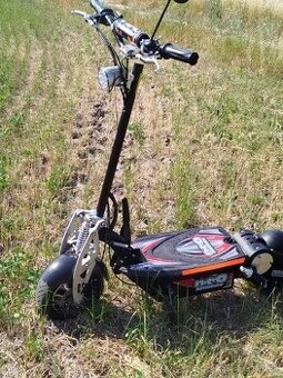 E scooter Nitro.