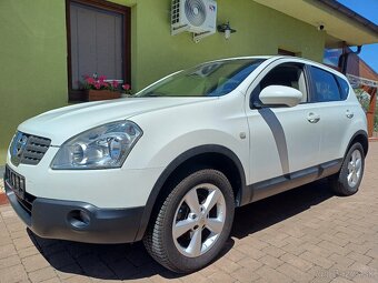 Nissan Qash Qai 1,6i benzín 4x2 pôvodný lak po servise