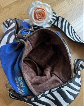 desigual taska