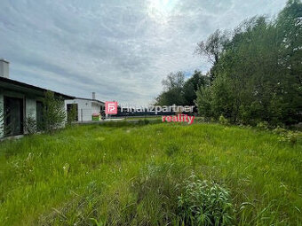 Stavebný pozemok so stav. povolením - 9,5ár  (F646-114-ANMi)