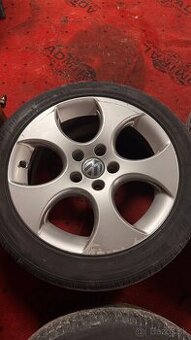 Kolesa r17 Vw golf gti