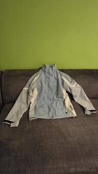 Jesenna vetrovka dámska.