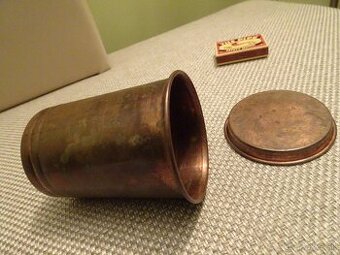 Predám starožitný MEDENÝ POHÁR s patinou