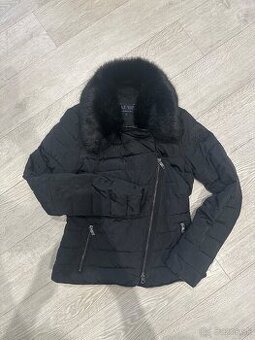 Dámska bunda značky Armani Jeans