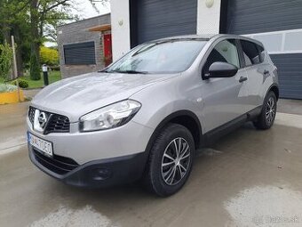 Nissan Qashqai 1.6i Tekna 4x2 (EU5) 86kw 6M benzín