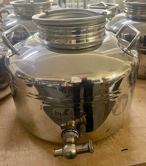 NEREZOVY SUD S VENTILOM