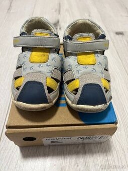 Chlapčenské sivé sandále (Mayoral 23)