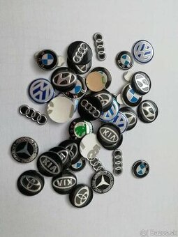 Nové ventilky na kolesá auta + tvrdené nálepky na kľuče