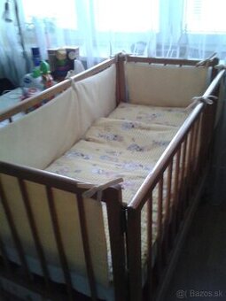 Staršia detská postieľka