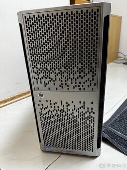 Výkonný server HPE ProLiant ML350p Gen8